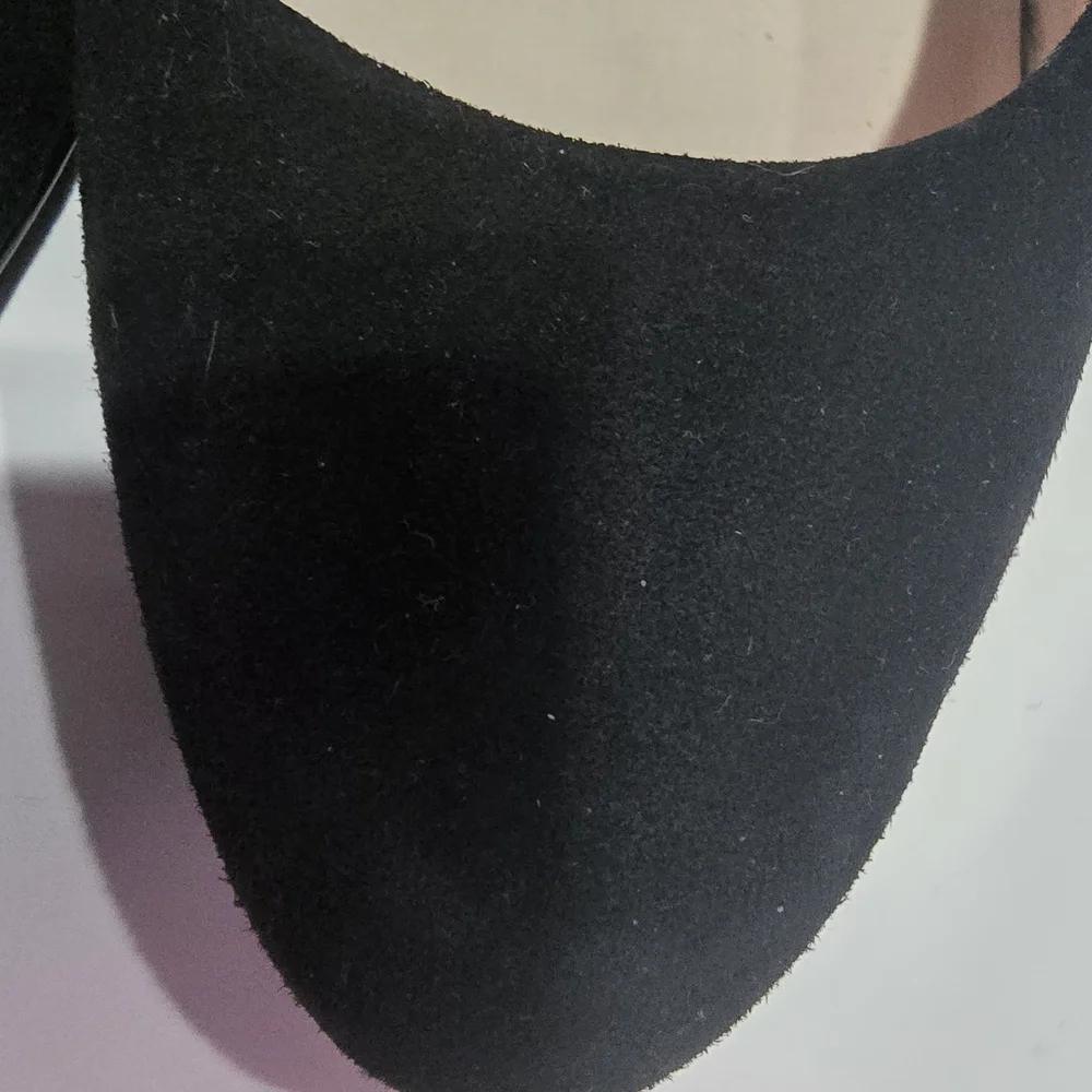 Michael Kors Women's Black Heels - Picture 5 of 10